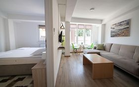Mary'S Apartments